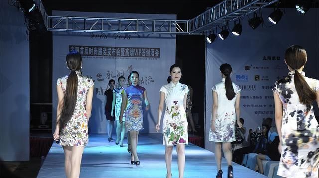  『女性』时尚是一种潮流 T台是展示当代社会时尚的大气场