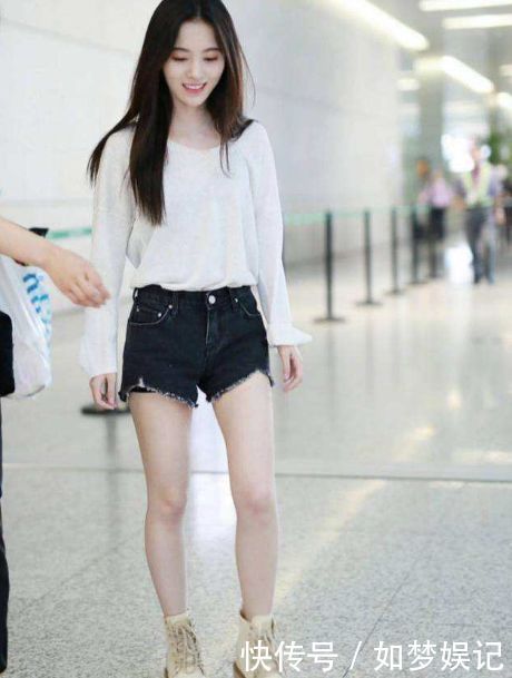 吴昕1米60，鞠婧祎1米59，终于知道比例和腿细哪个更重要！