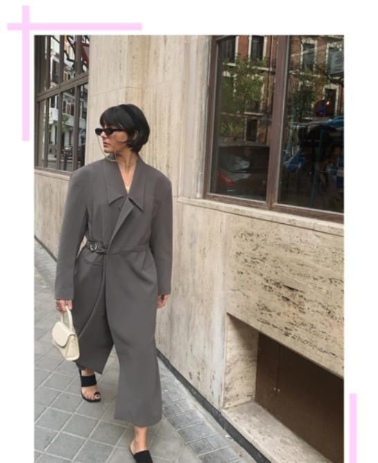  「风衣」春季风衣新穿法，变成裙装款式简约更百搭，穿上遮肉显瘦又时髦