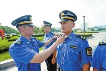 深度辟谣| "打人"视频让芜湖城管无辜躺枪!然而调查结