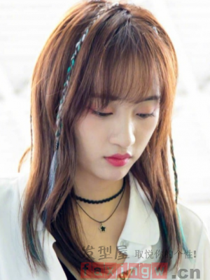 适合夏季的空气刘海 轻盈飘逸尽显迷人气质