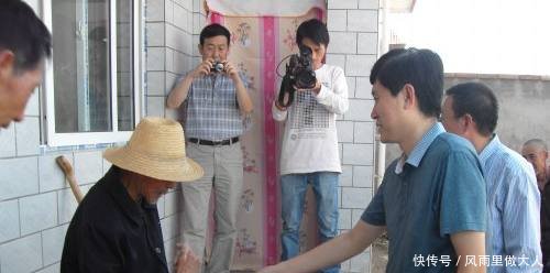 农村人要知道，若你老家当地的“村长有以下问题”是可直接举报的