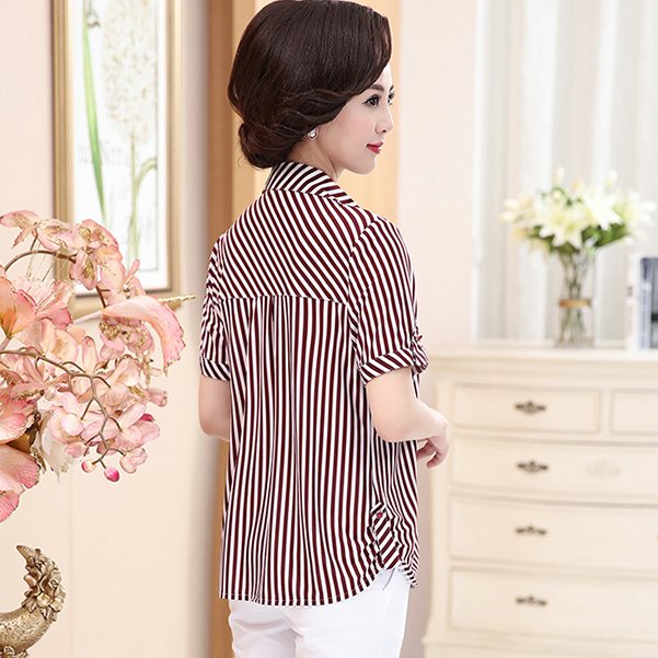 老婆身高不足1米6，也不穿短裙!这件秋装+靴子，显高到不行