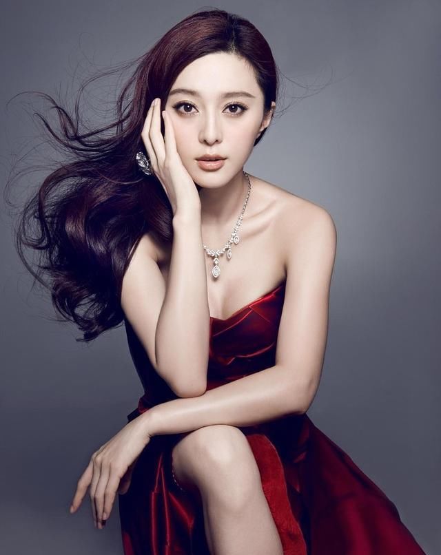「色彩」口红就要始于颜值忠于“内涵”。这几个方法让你盲选色号不踩雷!