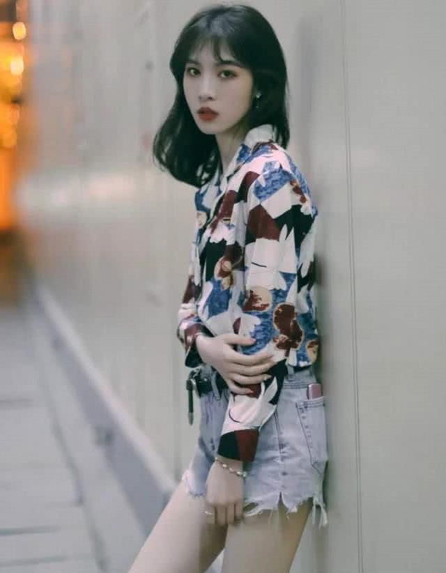  港风|“美到没朋友”的港风衬衫穿搭火了，日常出街这样穿，也太靓了吧