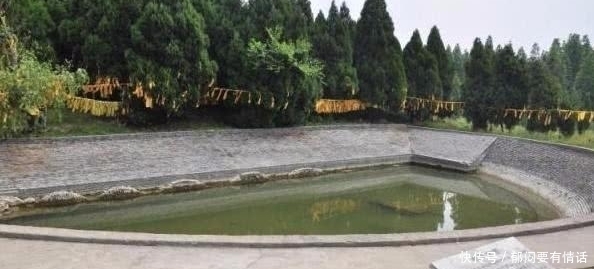 洪泽湖水位突然下降，但湖底露出神秘建筑，专家：等了300年