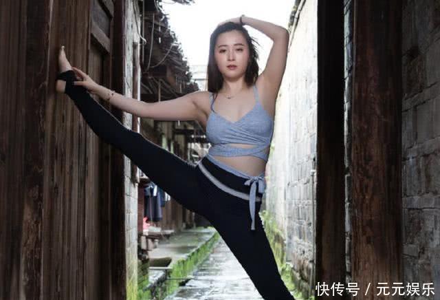 时尚穿搭：不挑年龄的打底裤穿搭，让女人轻松的就能穿出迷人感觉