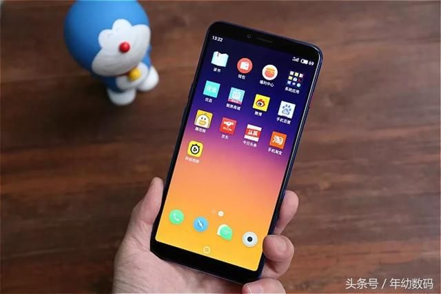 魅蓝E3测评:热血青年的好手机