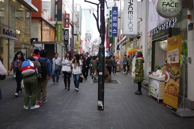 从韩国人的起源来看,他们的基因更接近中国人