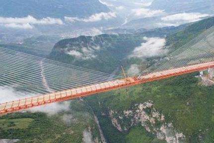  #高度#世界最高桥梁在中国，高度相当于2百层楼，比海外最高桥梁