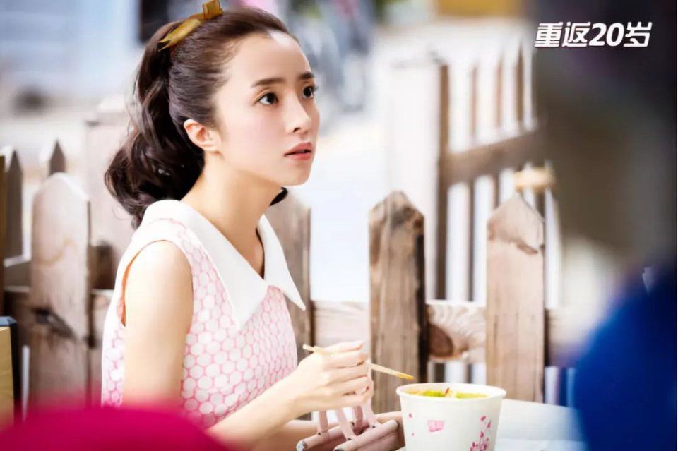 新剧霸屏，胡冰卿竟带着这些重返二十岁?