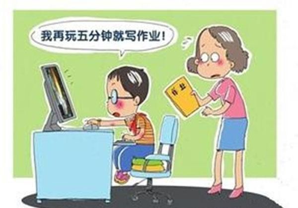  家里：春节后，孩子天天宅家里，家长要提防“电视电脑综合症”