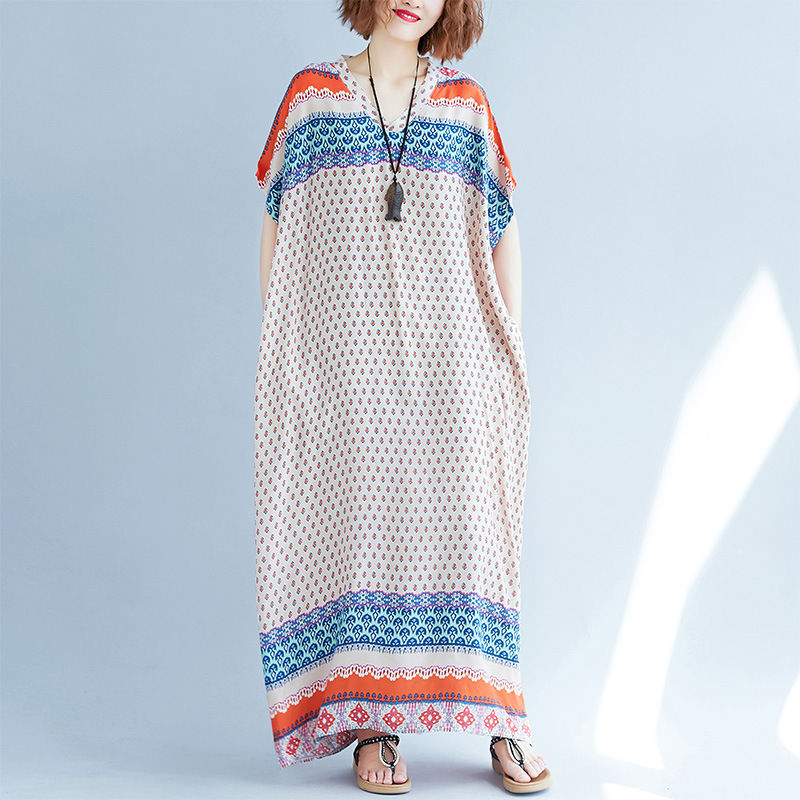 海边渡假，便宜清凉的波西米亚裙秒杀比基尼，景美人美，羡煞路人