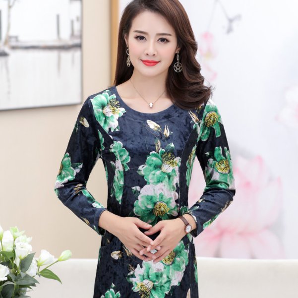 今年最流行的几款妈妈装，时尚大气显年轻，都为你选好了