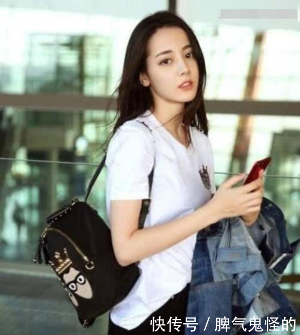 迪丽热巴摄影师称：“我懒得给她P图”，看完后终于知道原因了!