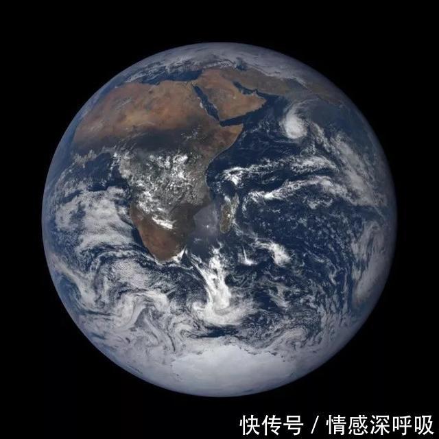 罕见！乌鲁木齐下黄雪这是来自大自然的警告！