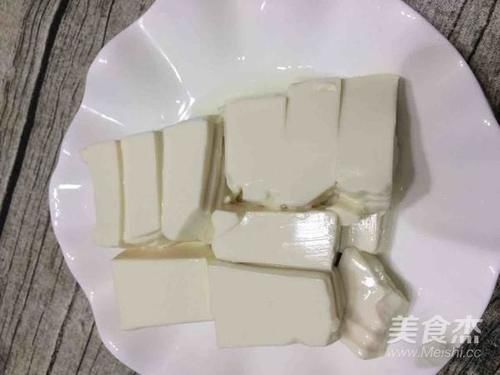 散花@切皮蛋时,不要直接下刀切!大厨都这样做,不粘连,不散花!