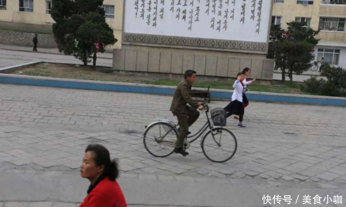 游客到朝鲜旅游,发现中国人常穿的一种裤子,朝鲜人从来不会穿！