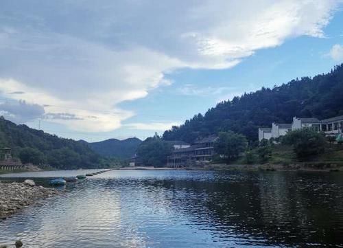 国内“最具诗意”的河流,李白曾到此5趟,为它写下45首诗篇