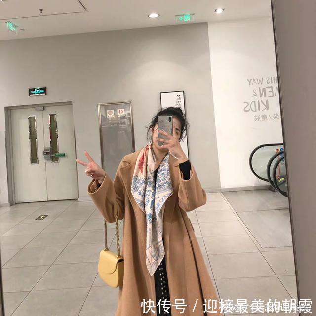  #女人#女人长期戴丝巾有什么好处很多人只觉得好看，别想歪这才是实情