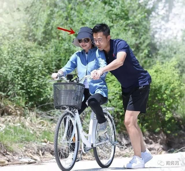 王菲、赵薇、舒淇等女神上综艺，装备最壕的竟然是她……