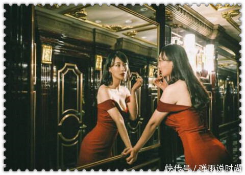 王李丹妮大肆演绎性感 镂空吊带礼服秀傲人上围 只有你敢这么穿