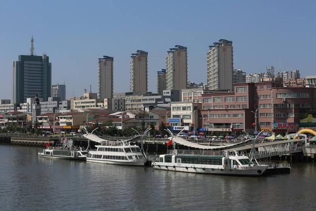 东北最适合居住的城市，不是大连不是沈阳，而是这座小城市！