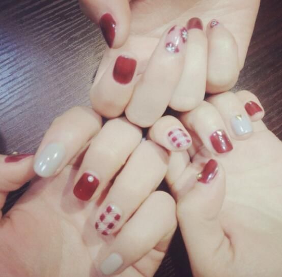 女子自主创业，开美甲店，年赚20万