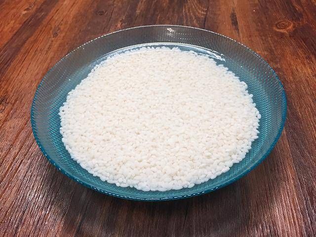  [草鱼]这款糯米自制饵料，不知道草鱼爱不爱吃，但是可把钓鱼人馋坏了