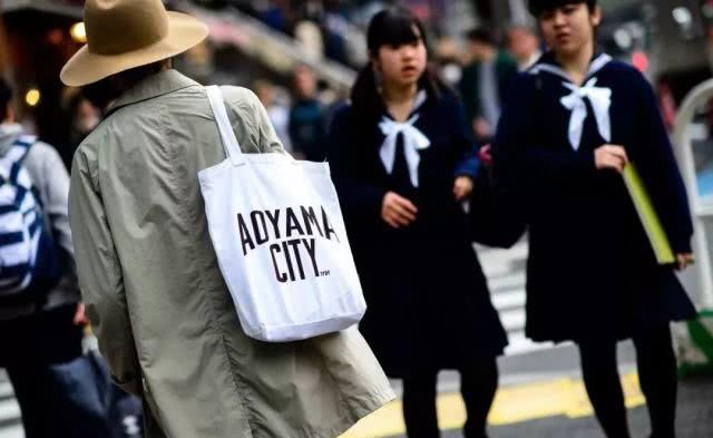 「纸质笔记本」男生背包就娘炮,你是不是对包有什么偏见?