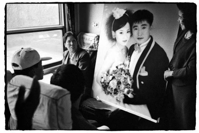  「打麻将」80年代时的春运是什么样子的