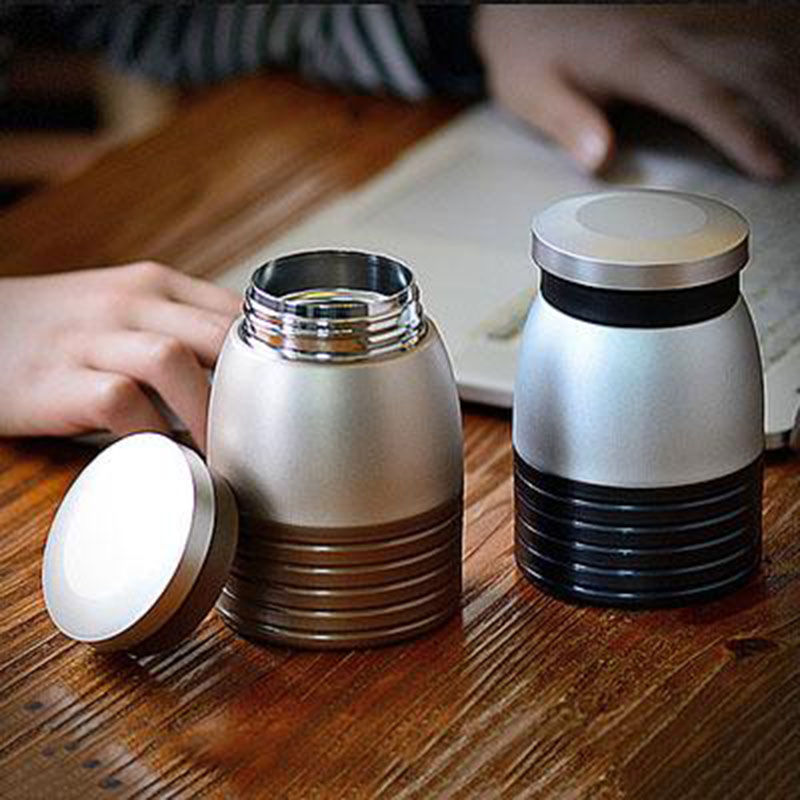 好心提醒!秋天记得多喝水，今秋新款“万向杯”上架，隔热又实用