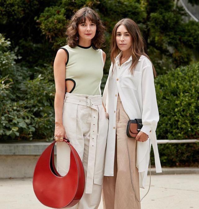  「个性」秋冬怎么穿搭,除了会穿还要会搭,6款包包搭配出个性的自己