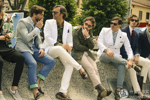 休闲和商务西服的区别