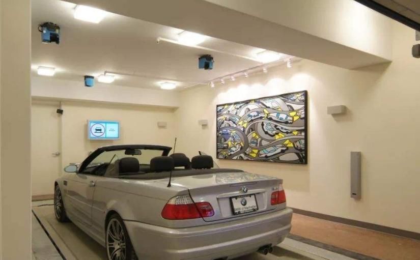 为啥老外车坏自己修，国内车主去修车店？老司机：天然优势比不了