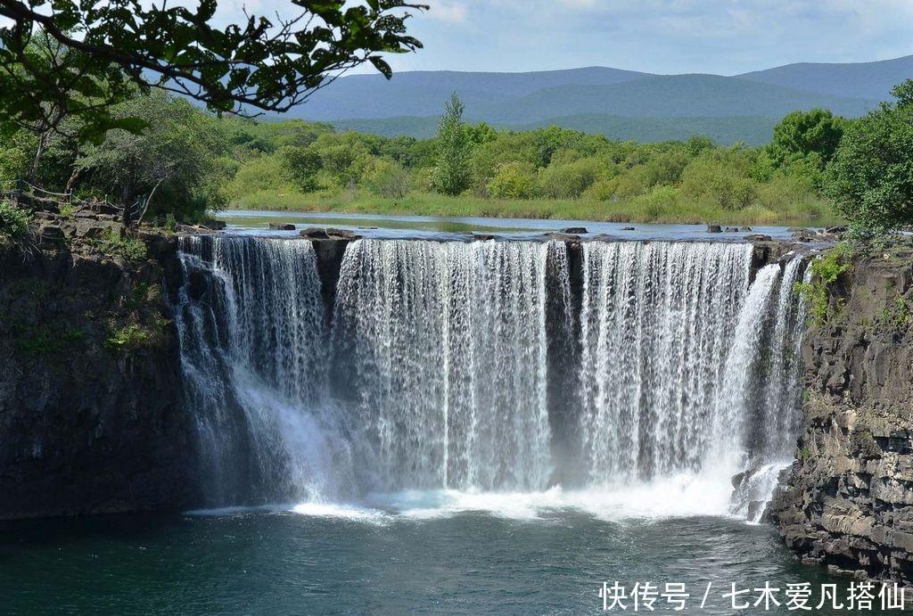 坐落于黑龙江牡丹江市最美的一片湖泊，不论是春夏秋冬都不能错过