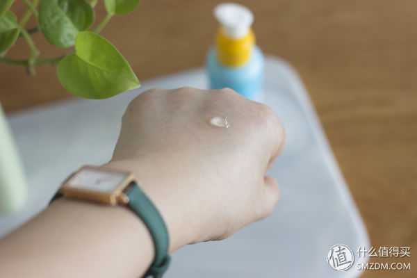 干皮星人分享几款好用还想回购的护肤、彩妆品