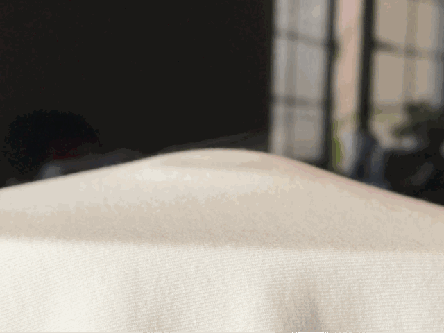 简单到极致的魔力!穿上就脱不下来的白T恤。