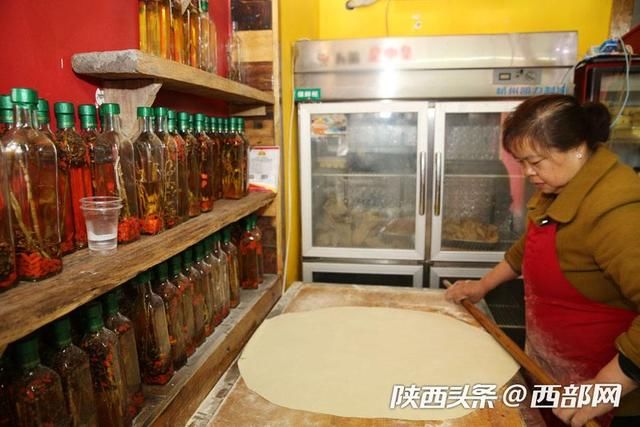 西安西郊有座江南私家花园 看锦鲤咥养生石斛面只需16元