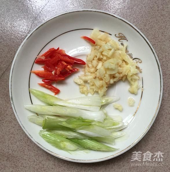  『青瓜』用它代替晚餐，闺蜜连吃3周，腰肢苗条脸白嫩显年轻，衣服穿S码