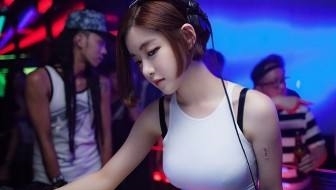 亚洲“第一女DJ”黄素熙是个小女孩？其实她已经30岁图1
