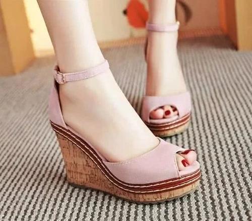 十二星座专属夏日凉鞋，水瓶座干练女人味，处女座简约大方