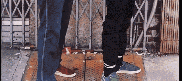 嘻哈时尚就是“通过你穿什么来证明你是谁”的时尚？