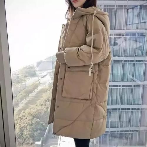 设计:今年最美的羽绒服!虽贵,但穿上后,配裸靴,美若天仙