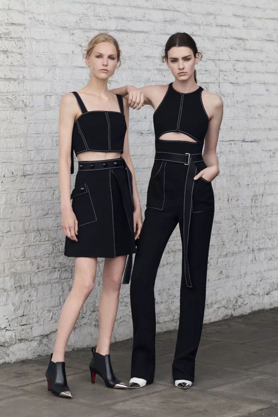 天气热skr人了你却还在害怕穿吊带?挑对了才能拯救身材!