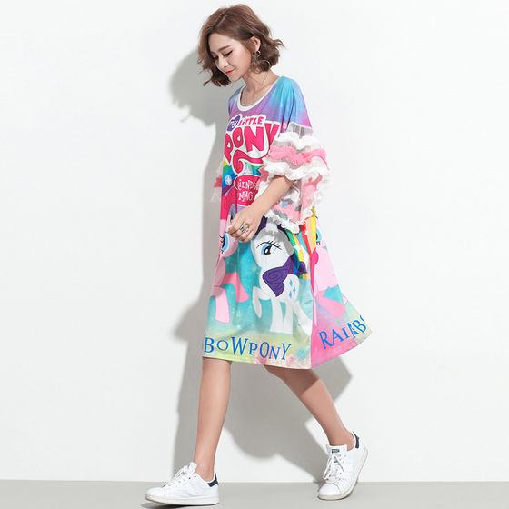 小清新风是最显美的，也是最显年轻的40左右的女人穿最合适不过