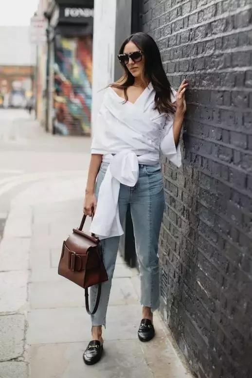 穿高跟鞋可有大风险!不如穿这双好看,时髦,又不累~