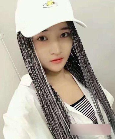 玩转脏辫造型，十分醒目又有独特魅力款式发型！