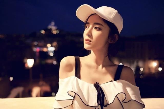 黑粉有多可怕?鹿晗差点车祸,蔡徐坤直接被攻击,他直接退出微博