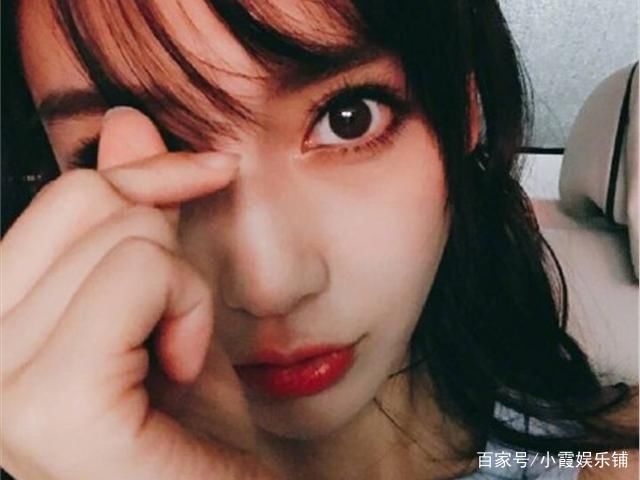 baby对小海绵在餐厅哭闹，被人用手机录下后查删手机的事情做回应